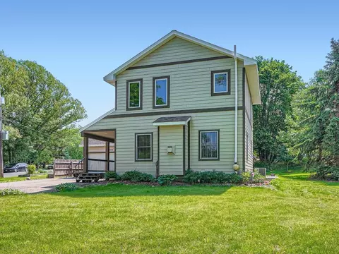 2825 Skyline Dr, Eagan, MN 55121 photo 3