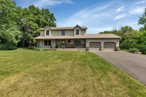 2305 10th St NE, Sauk Rapids, MN 56379