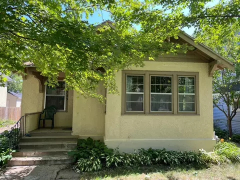 3733 5th Ave S, Minneapolis, MN 55409