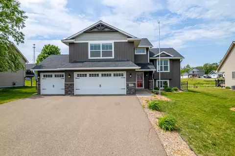 1173 Wyoming St, Roberts, WI 54023