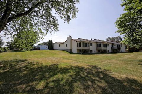 38570 Grand Ave, North Branch, MN 55056