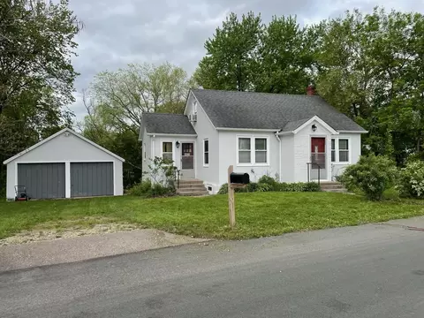 4633 Highway 10, Arden Hills, MN 55112