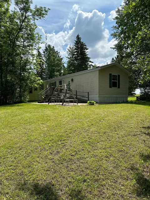 3112 State Highway 11 SE, Baudette, MN 56623