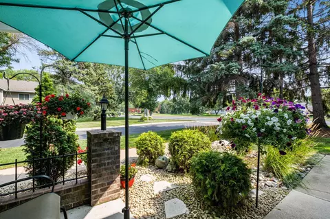 1533 Creek Meadows Dr NW, Coon Rapids, MN 55433