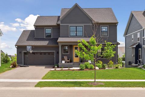 6309 Red Cedar Dr, Chaska, MN 55318