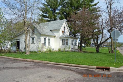 515 S Robert St, Grantsburg, WI 54840