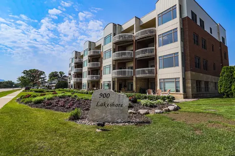 900 S Lakeshore Dr #205, Lake City, MN 55041