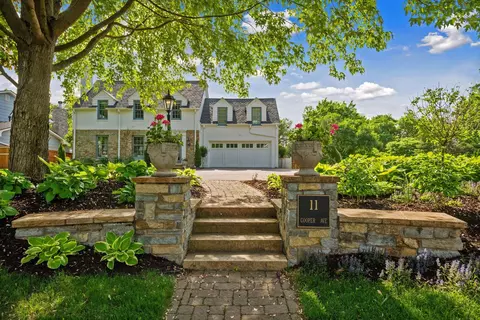 11 Cooper Ave, Edina, MN 55436