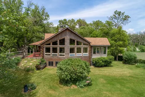 1881 SE 88th St, Owatonna, MN 55060