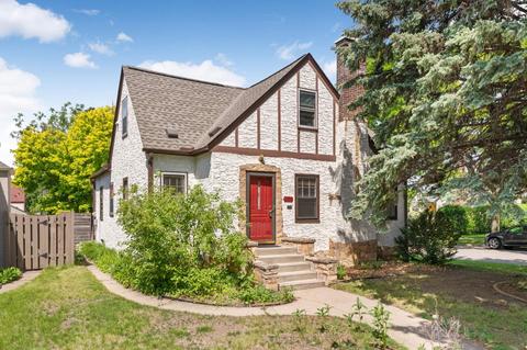 1559 Arona St, Saint Paul, MN 55108