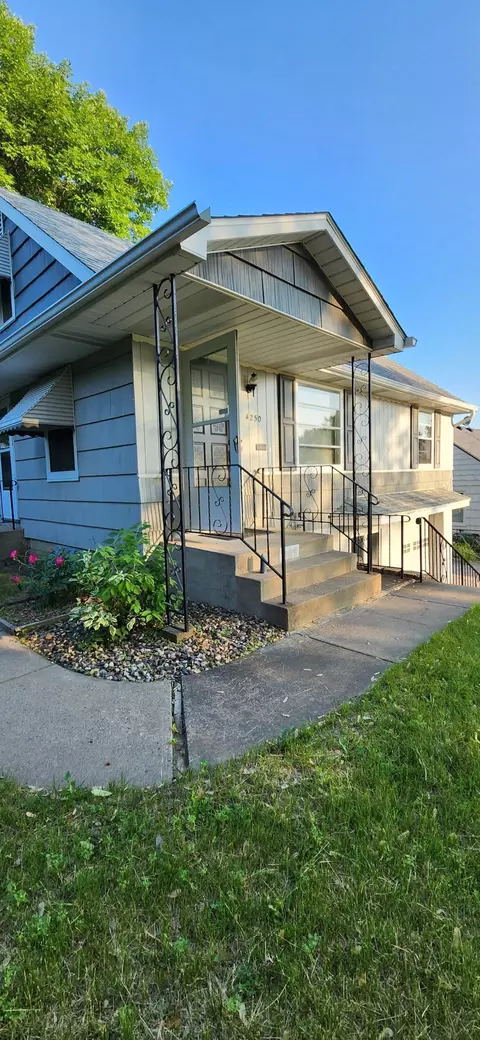 4250 5th St NE, Columbia Heights, MN 55421