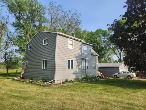 605 Lakeland Dr SE, Willmar, MN 56201