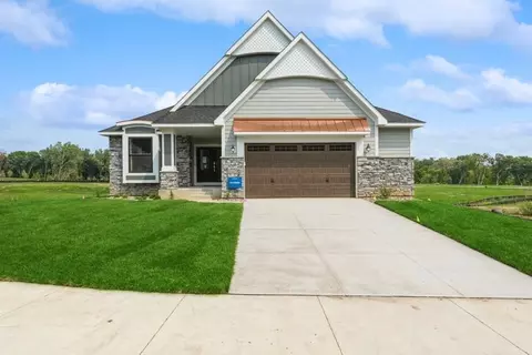 11412 Kings Ct N, Lake Elmo, MN 55042