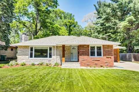 3822 Oak St N, Brooklyn Center, MN 55429