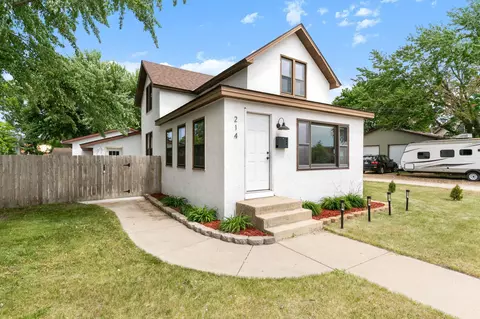 214 W Mill St, Paynesville, MN 56362