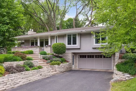 110 Chevy Chase Dr, Wayzata, MN 55391