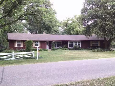 16650 Upper 5th St N, Lakeland, MN 55043