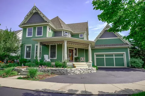 153 Rutherford Rd, Stillwater, MN 55082