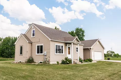 490 Brad St, Hamburg, MN 55339