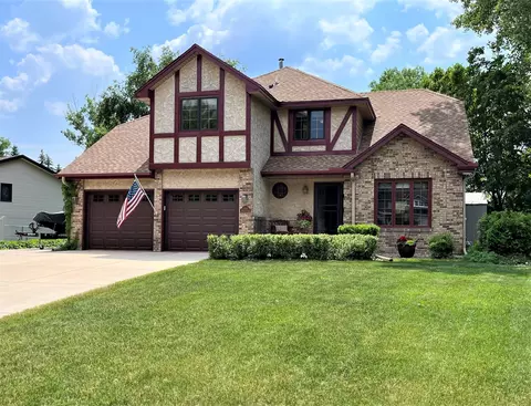 1313 Fremont Ct, Burnsville, MN 55306