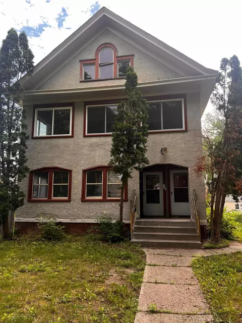 1832 Irving Ave N, Minneapolis, MN 55411