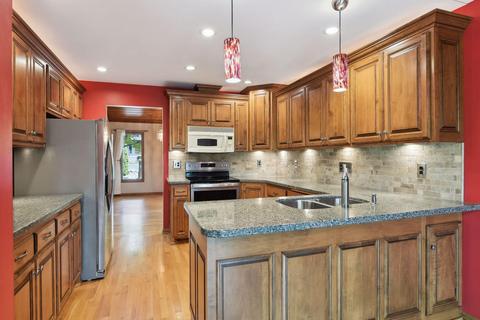 8108 Telegraph Rd, Bloomington, MN 55438 photo 11
