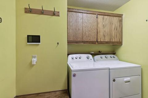 8108 Telegraph Rd, Bloomington, MN 55438 photo 21