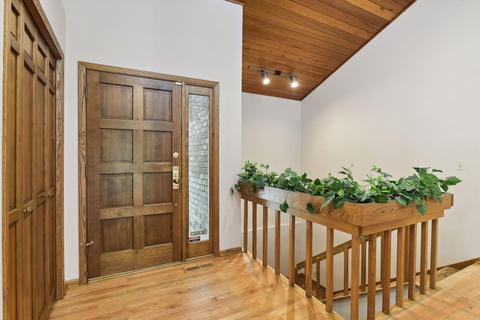 8108 Telegraph Rd, Bloomington, MN 55438 photo 3
