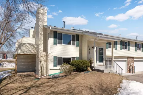 3817 Laurel Ct, Eagan, MN 55122 photo 2