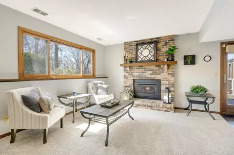 3817 Laurel Ct, Eagan, MN 55122 photo 17