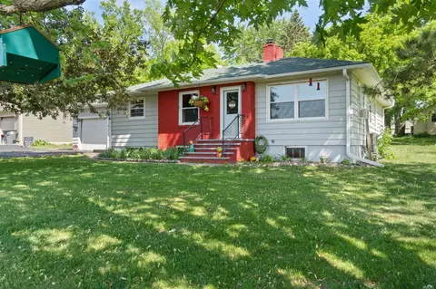 340 E Main St, Milaca, MN 56353