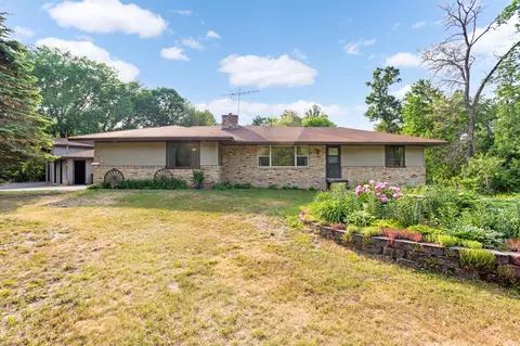 30200 Fir Trl, Stacy, MN 55079