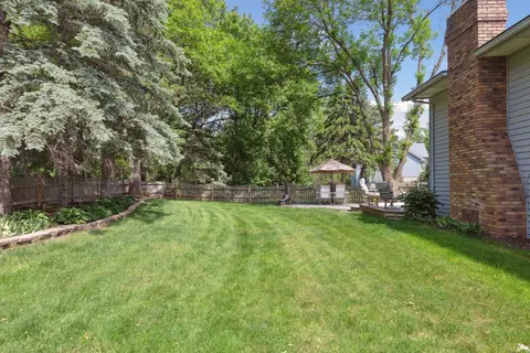 3704 Denmark Ave, Eagan, MN 55123 photo 2