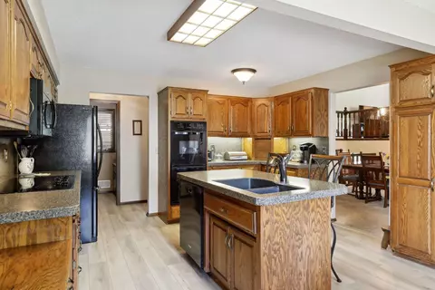3704 Denmark Ave, Eagan, MN 55123 photo 8