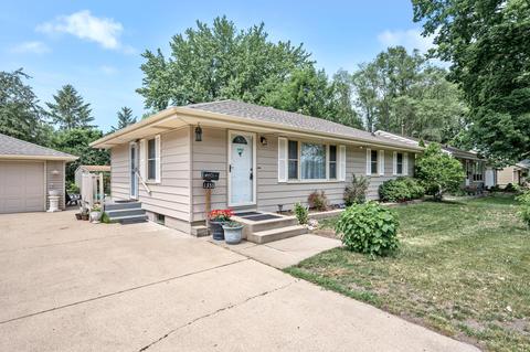 1333 Valley St, Chaska, MN 55318