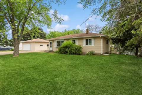 6898 Carmen Ave, Inver Grove Heights, MN 55076