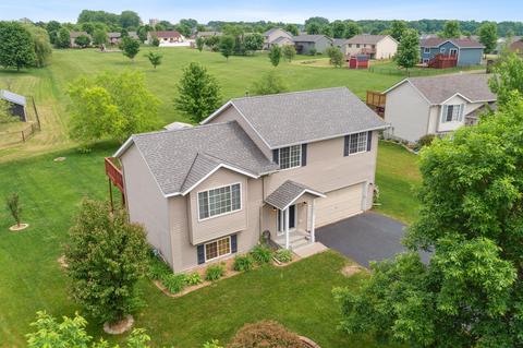 1665 4th Ave, Baldwin, WI 54002