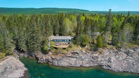 4046 Cascade Beach Rd, Lutsen, MN 55612