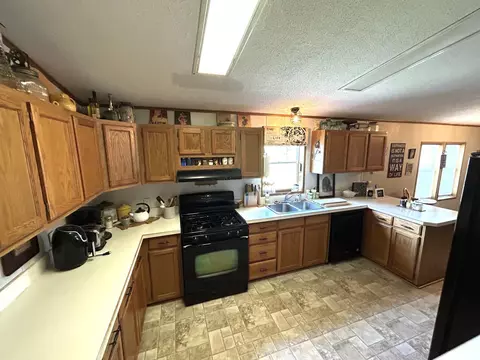 121 1st St E, Madison, MN 56256 photo 21