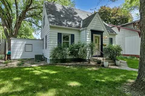 210 3rd Ave NE, Saint Cloud, MN 56304