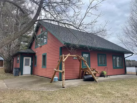 17871 Lakeshore Dr, Grand Rapids, MN 55744
