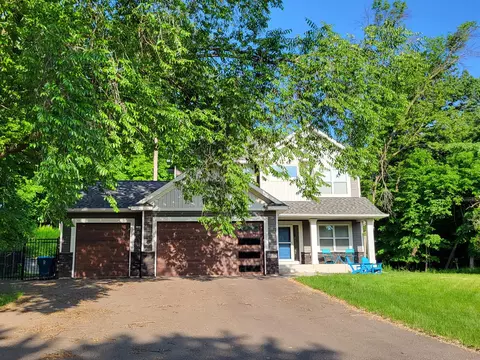 12157 Robin Rd, Maple Grove, MN 55369