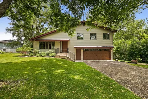 1134 Spruce Ct, Northfield, MN 55057