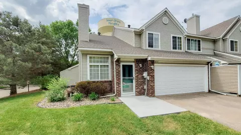 8757 Branson Dr #86, Inver Grove Heights, MN 55076
