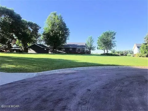 113 Uren Ln, Redwood Falls, MN 56283