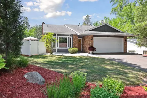 4101 Pepperwood Trl, Minnetonka, MN 55305
