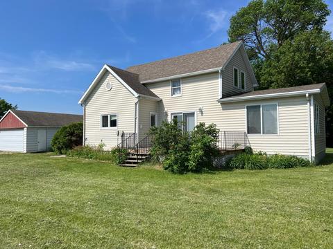 18631 110th St, Herman, MN 56248