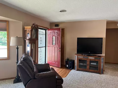301 Silver St E, Mapleton, MN 56065 photo 6