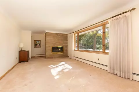 4890 Main St E, Maple Plain, MN 55359 photo 9