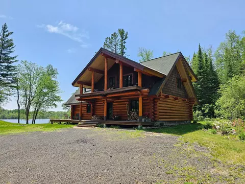 3809 Pleasant Lk N, Eveleth, MN 55734
